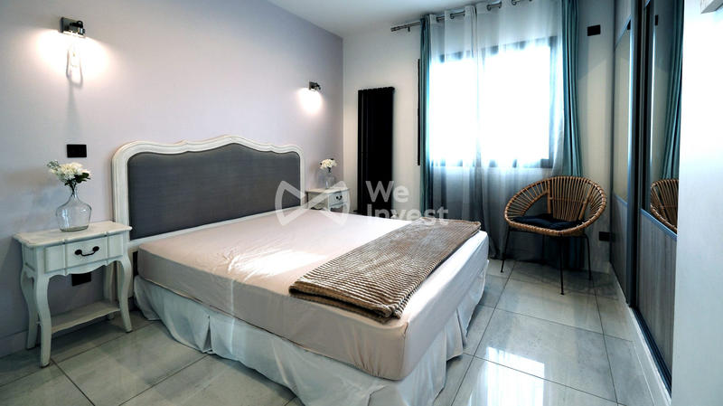 Maison contemporaine - 266 m² - 8 pièces