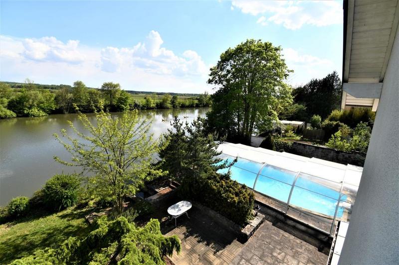 Propriété - 287 m² - 8 pièces