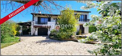 Maison - 200 m² - 6 pièces