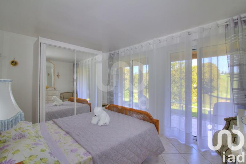 Maison - 210 m² - 7 pièces