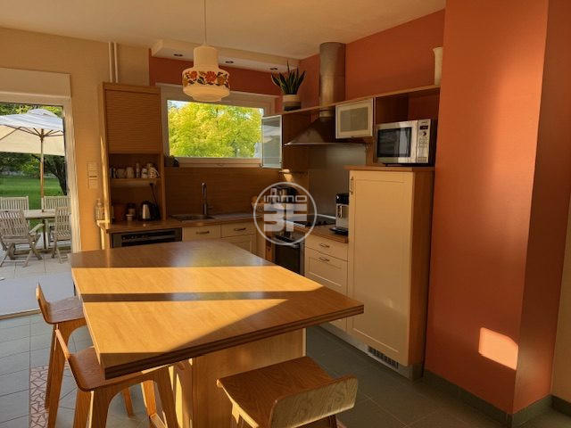 Maison - 170 m² - 7 pièces