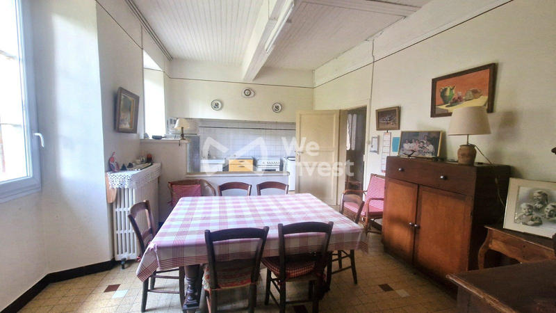 Maison - 228 m² - 6 pièces