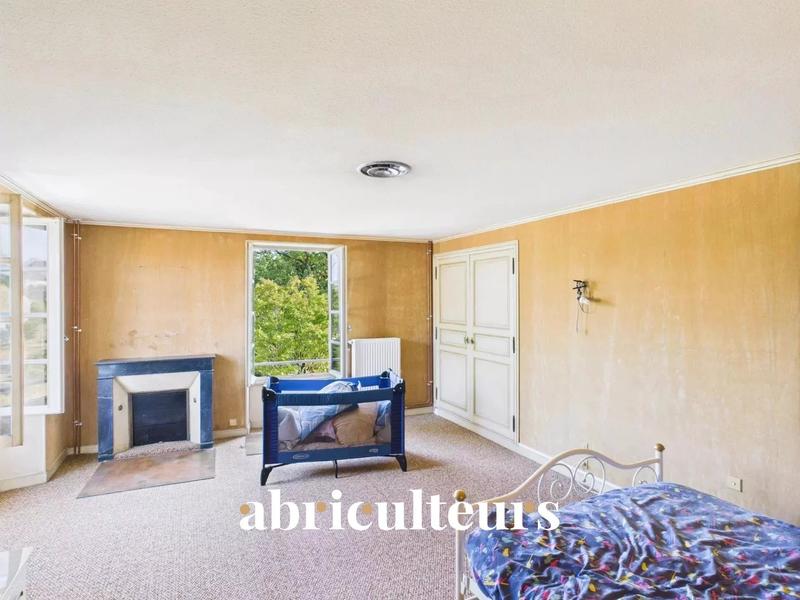 Maison - 258 m² - 12 pièces