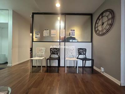 Bureau - 87 m² - 6 pièces