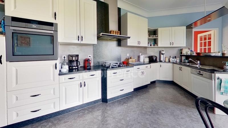 Villa - 188 m² - 6 pièces