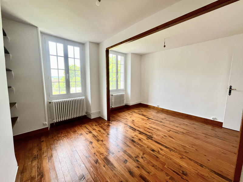 Maison - 195 m² - 7 pièces