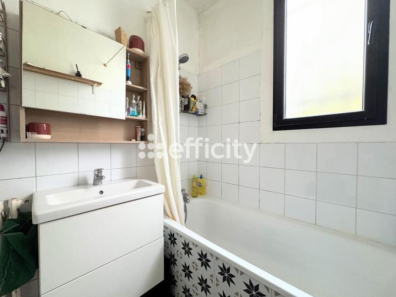 Maison de ville - 100 m² - 5 pièces