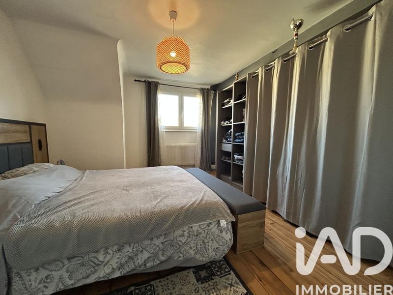 Maison - 176 m² - 8 pièces