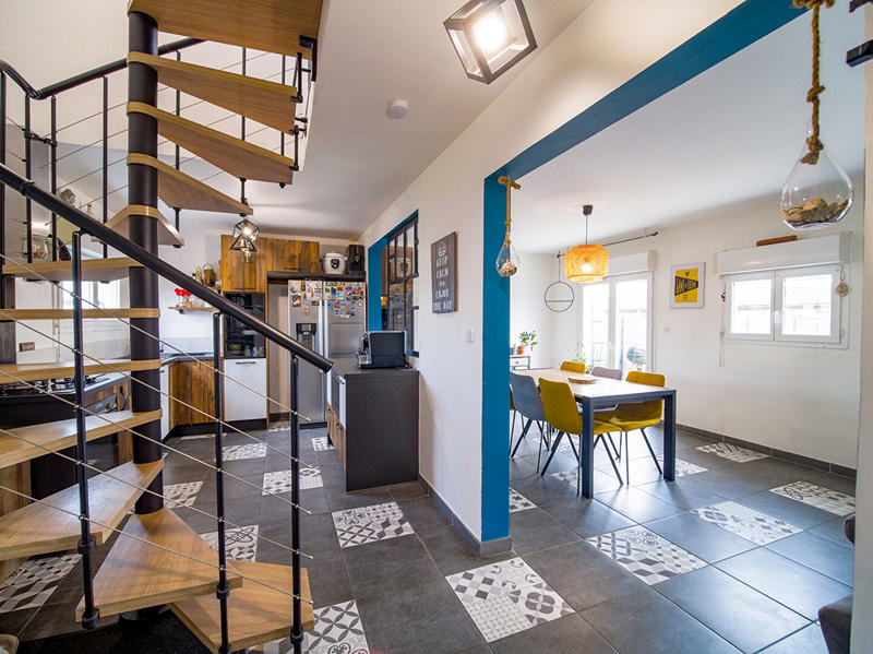 Maison - 92 m² - 4 pièces