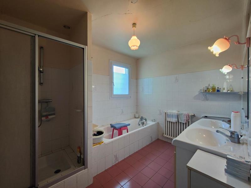 Maison - 143 m² - 6 pièces