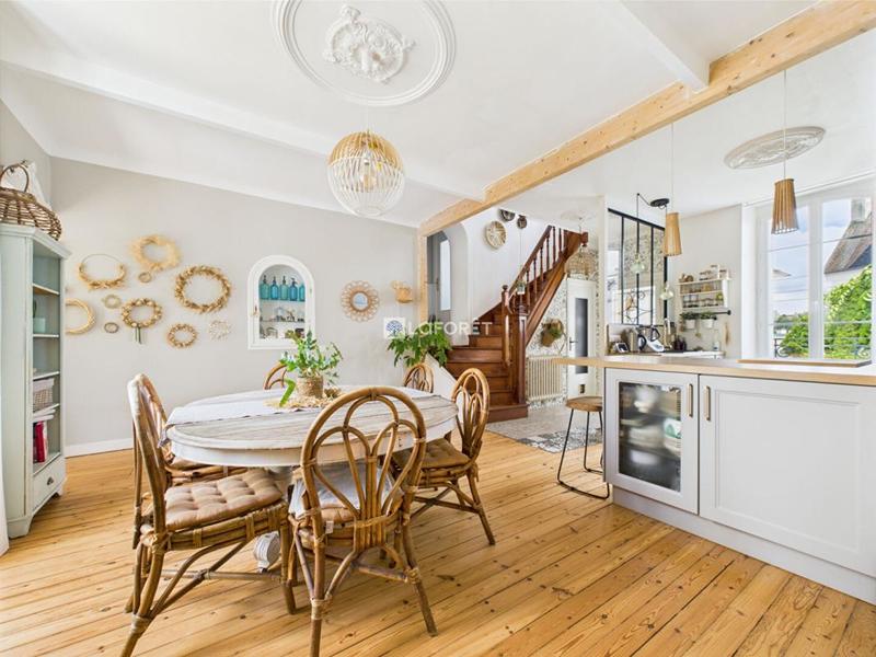 Maison - 135 m² - 7 pièces