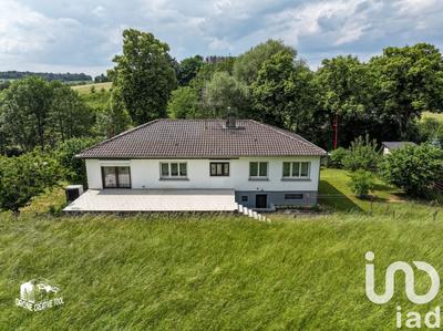 Maison - 203 m² - 9 pièces