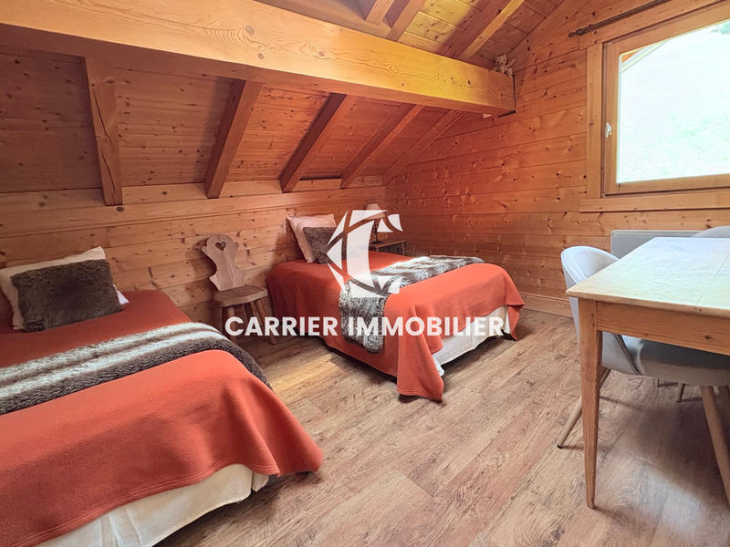 Châlet - 205 m² - 12 pièces