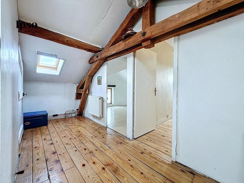 Propriété - 303 m² - 11 pièces