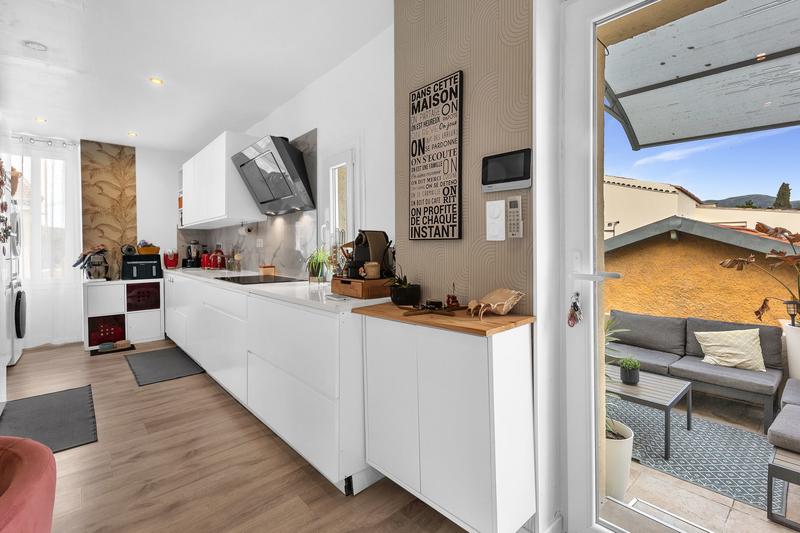 Maison - 193 m² - 6 pièces