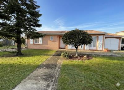 Maison - 92 m² - 4 pièces