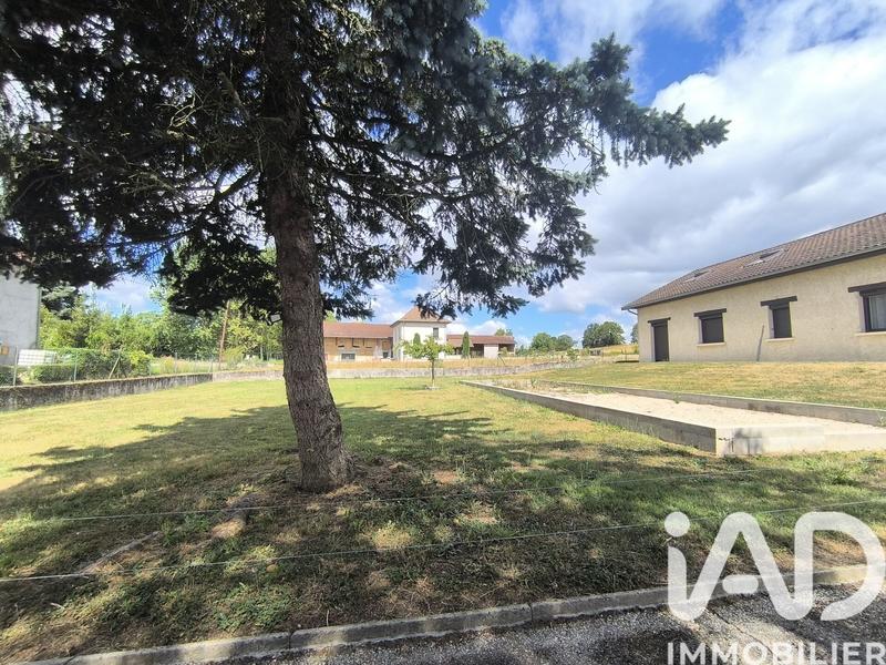 Maison - 180 m² - 8 pièces