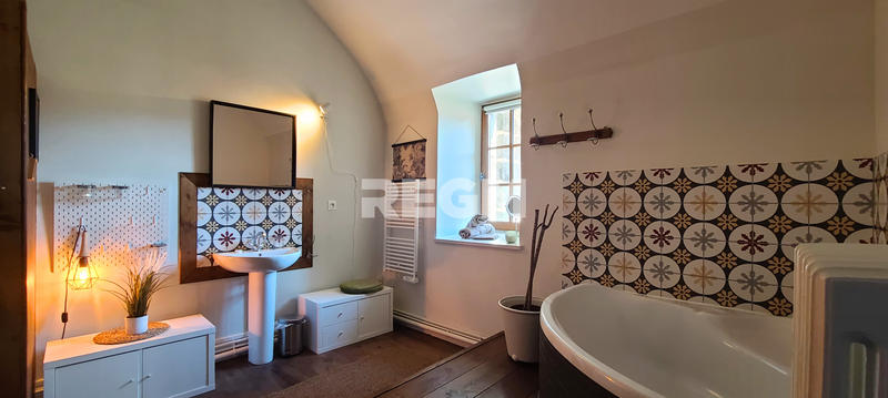 Villa - 320 m² - 13 pièces