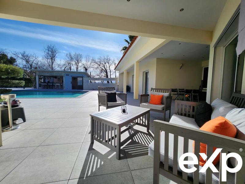 Villa - 205 m² - 6 pièces