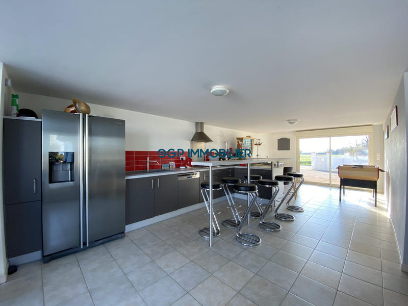 Villa - 180 m² - 6 pièces