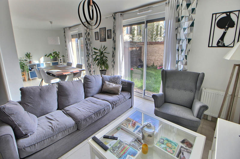 Maison - 107 m² - 6 pièces