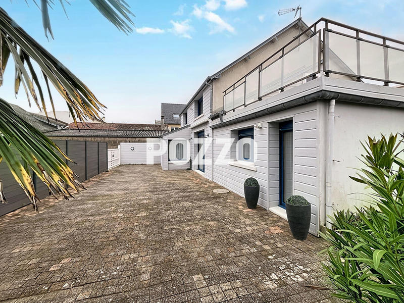 Maison - 178 m² - 6 pièces