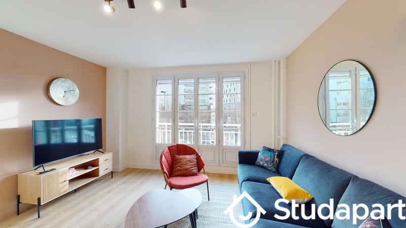 Chambre - 13 m² - 1 pièce