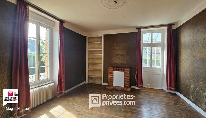 Propriété - 197 m² - 10 pièces