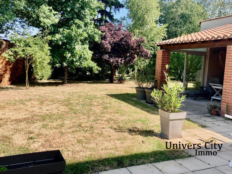 Maison contemporaine - 177 m² - 7 pièces