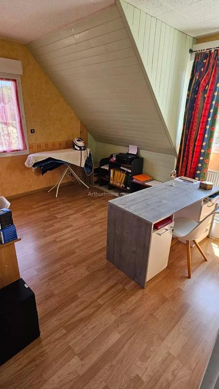 Maison - 170 m² - 9 pièces