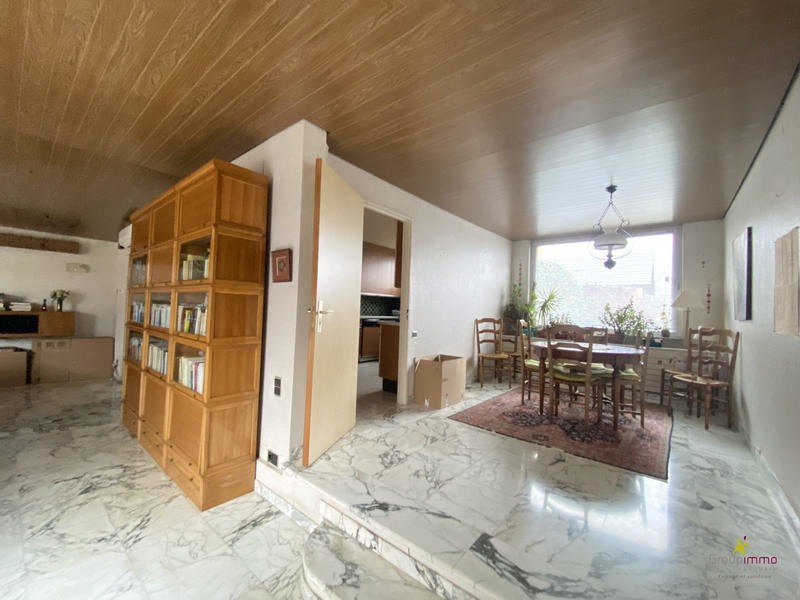 Maison - 223 m² - 7 pièces