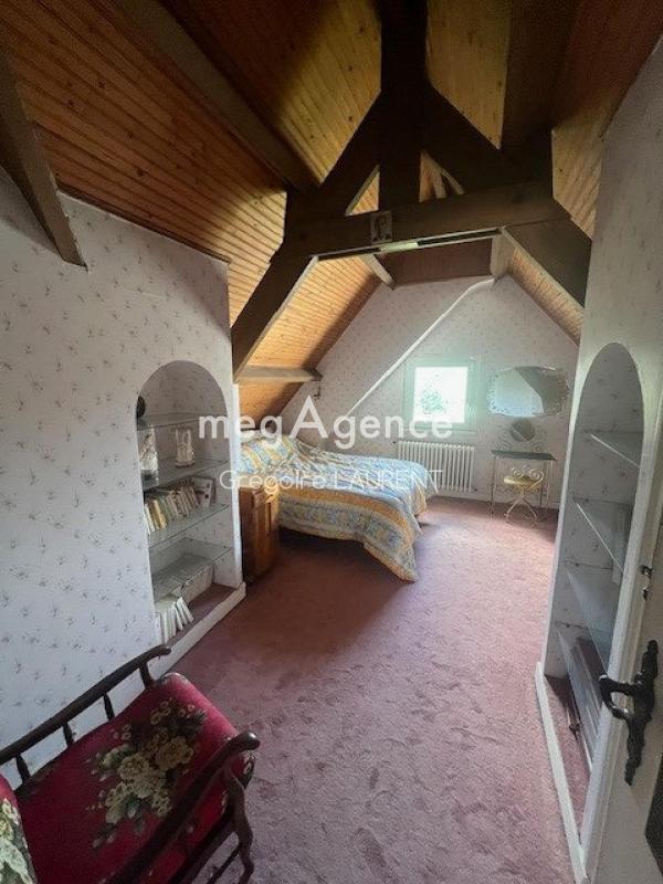 Maison traditionnelle - 193 m² - 7 pièces