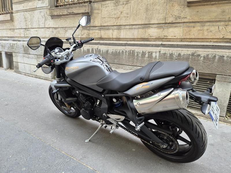 Triumph Street Triple R