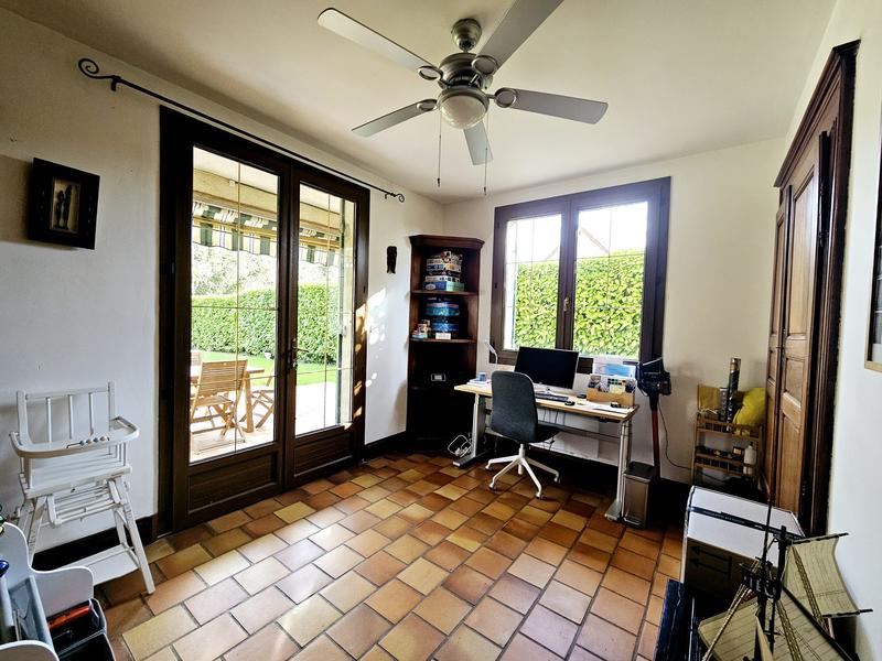 Maison traditionnelle - 135 m² - 7 pièces