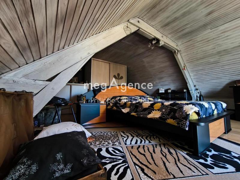 Maison - 168 m² - 7 pièces