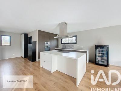 Château - 135 m² - 5 pièces