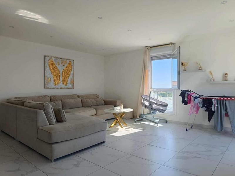 Appartement - 70 m² - 3 pièces