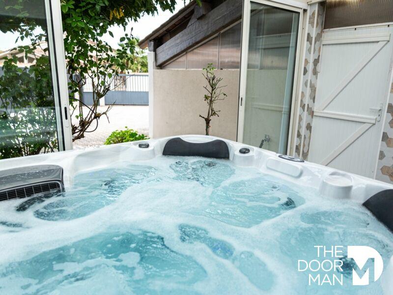 Propriété - 287 m² - 7 pièces