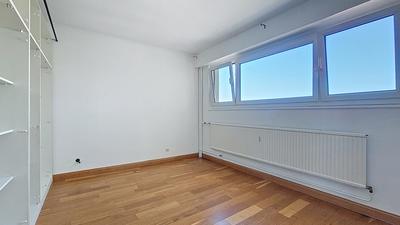 Appartement - 92 m² - 5 pièces