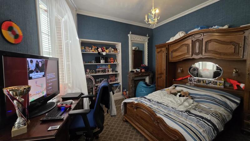 Propriété - 204 m² - 10 pièces