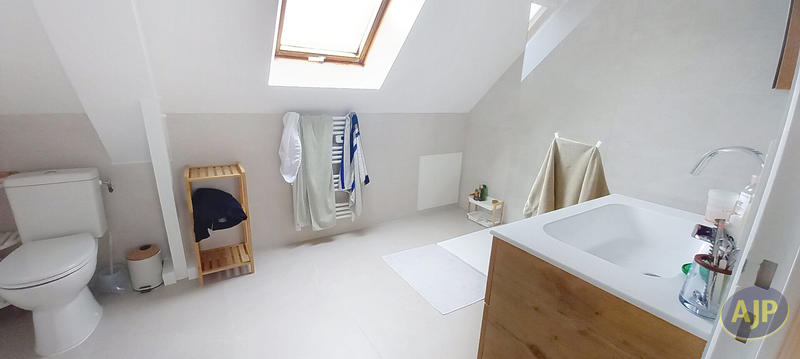 Maison - 160 m² - 7 pièces