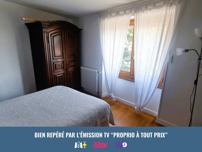Maison - 238 m² - 9 pièces