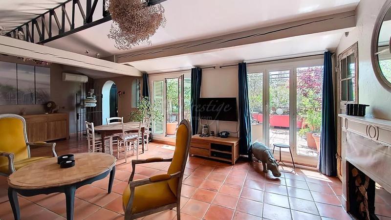 Appartement - 136 m² - 4 pièces