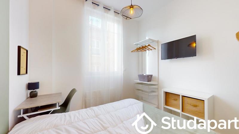 Chambre - 11 m² - 1 pièce