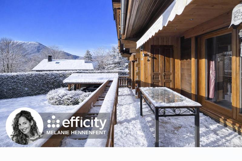 Maison - 225 m² - 7 pièces