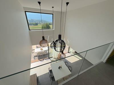 Villa - 186 m² - 6 pièces