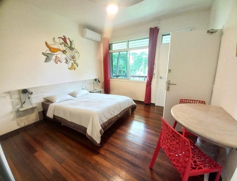 Villa - 257 m² - 9 pièces