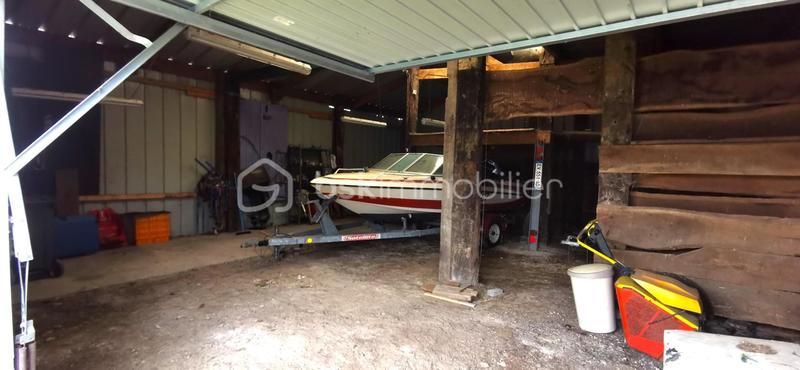 Terrain industriel - 323 m²