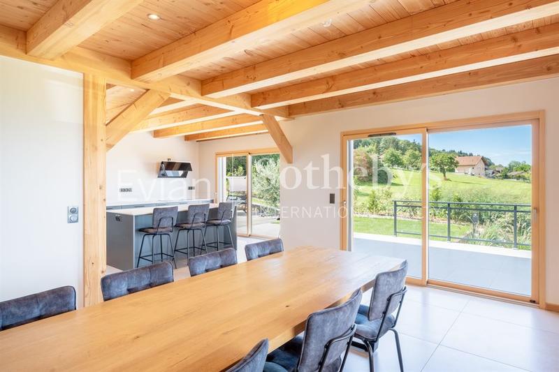 Maison - 355 m² - 10 pièces