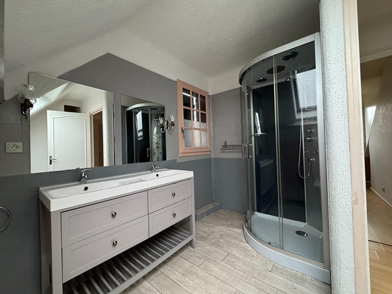 Maison - 87 m² - 5 pièces